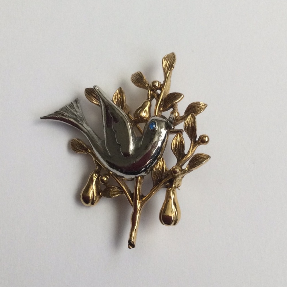 Vintage Holiday Brooch